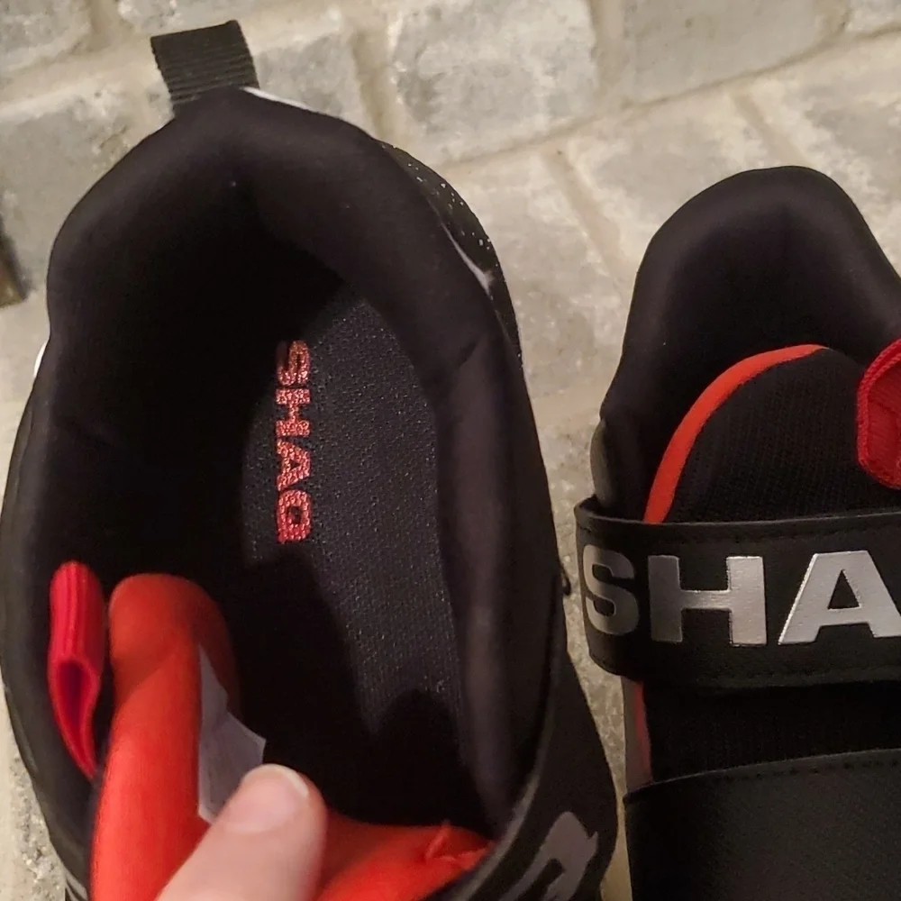 Shaq Shoes Size 6 D